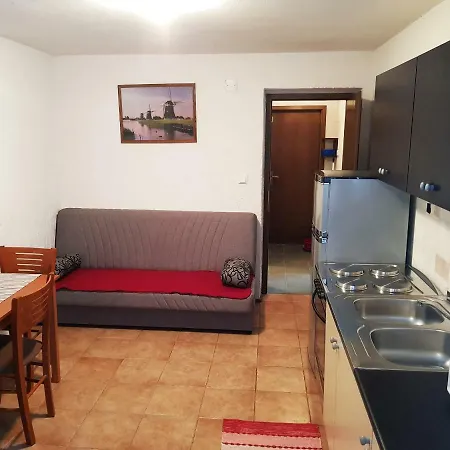 Marica Apartment *